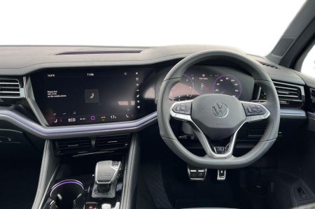 2026 Volkswagen Touareg - photo 11