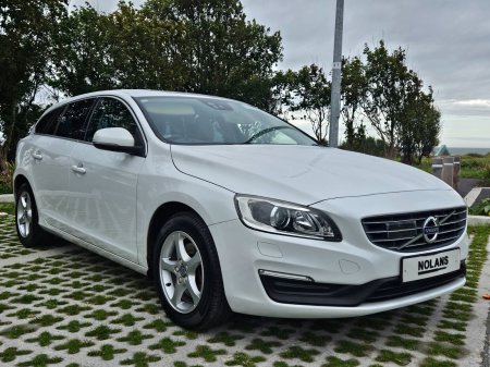 2016 Volvo V60 D4 (190hp) SE LUX Geartronic