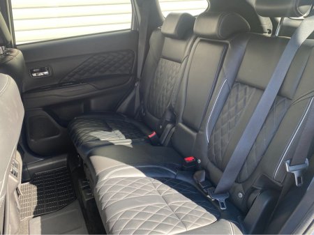 2020 Mitsubishi Outlander - photo 7