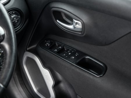 2016 Jeep Renegade - photo 18