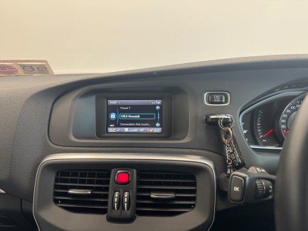 2017 Volvo V40 - photo 13