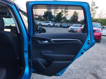 2017 Honda Fit - photo 12