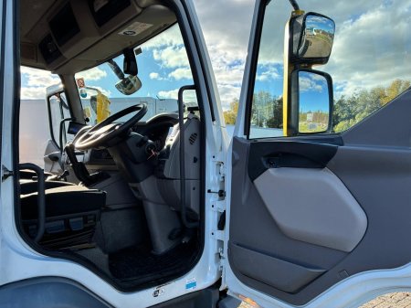 2020 DAF LF 210 - photo 19