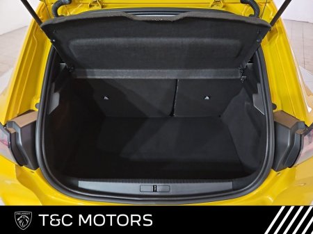 2020 Peugeot 208 - photo 8