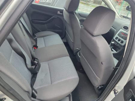 2008 Ford Focus - photo 7
