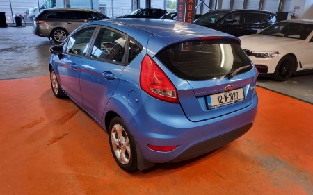 2012 Ford Fiesta - photo 5
