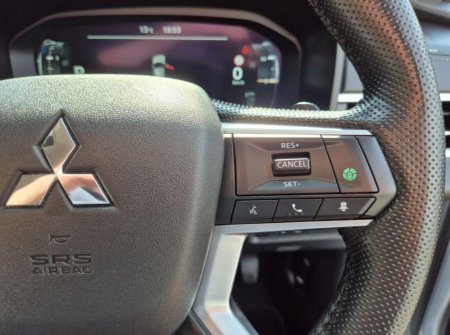 2023 Mitsubishi Outlander - photo 37