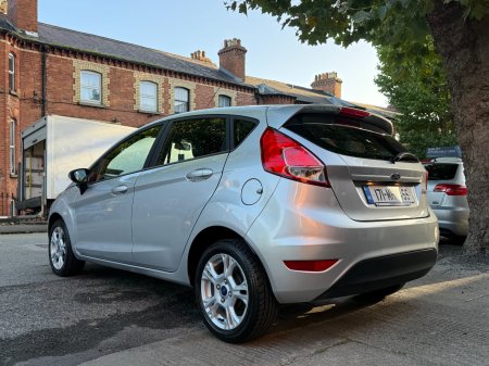 2017 Ford Fiesta - photo 8