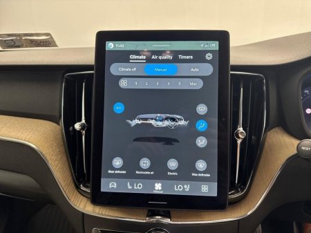 2025 Volvo XC60 - photo 13
