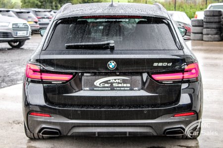 2022 BMW 5-Series - photo 7