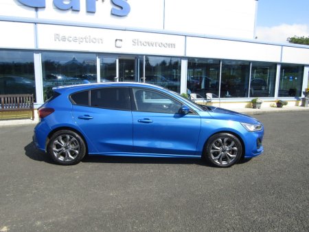 2023 Ford Focus - photo 3