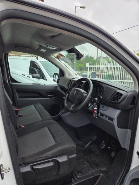 2022 Citroen Dispatch - photo 6