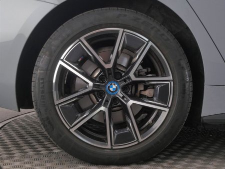 2024 BMW i4 - photo 14