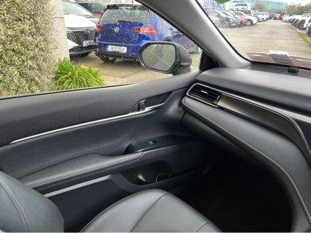 2020 Toyota Camry - photo 15