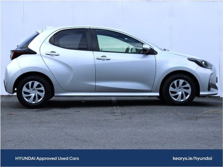 2021 Toyota Yaris - photo 28