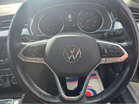 2022 Volkswagen Passat - photo 15