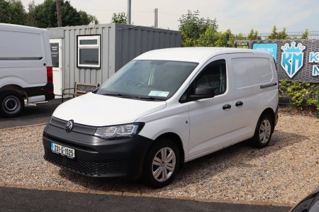 2023 Volkswagen Caddy - photo 2