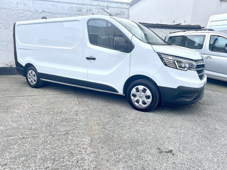 2023 Renault Trafic - photo 2