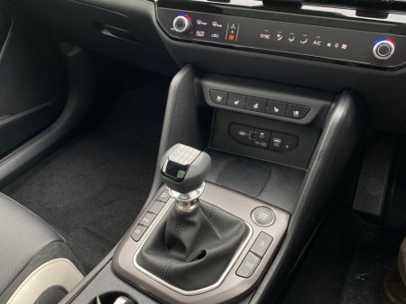 2025 Kia Sportage - photo 15