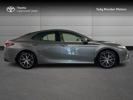 2024 Toyota Camry - photo 3