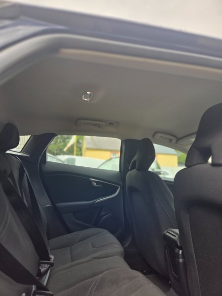 2014 Volvo V40 - photo 17