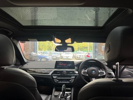 2018 BMW 5-Series - photo 16