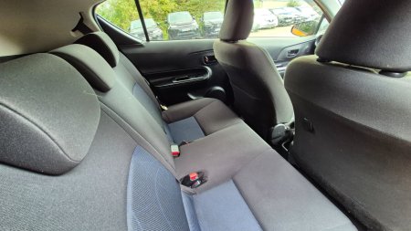 2017 Toyota Aqua - photo 13