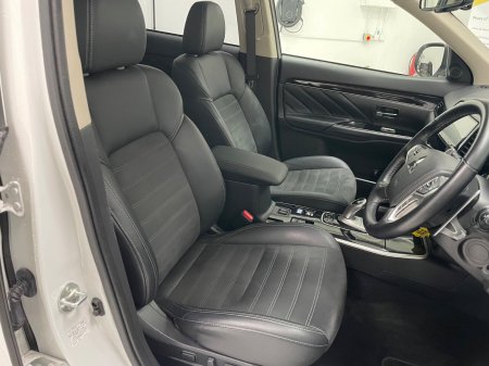 2020 Mitsubishi Outlander - photo 8
