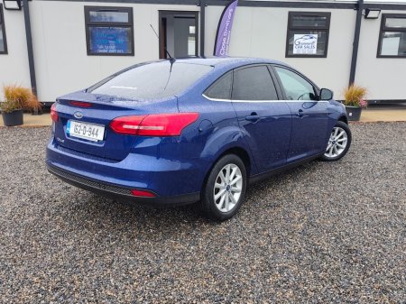 2016 Ford Focus - photo 2