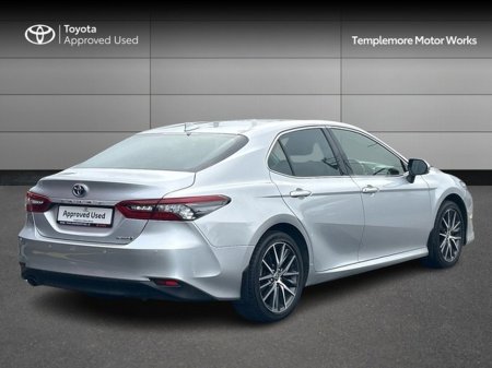 2023 Toyota Camry - photo 2