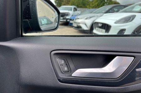2019 Ford Focus - photo 25