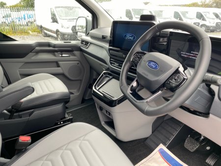 2026 Ford Tourneo Custom - photo 8