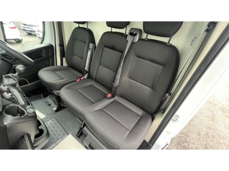 2026 Opel Movano - photo 13