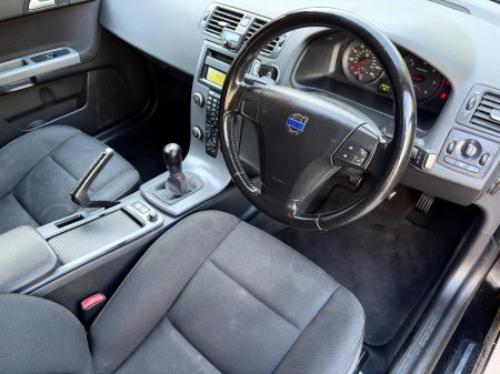 2010 Volvo V50 - photo 2