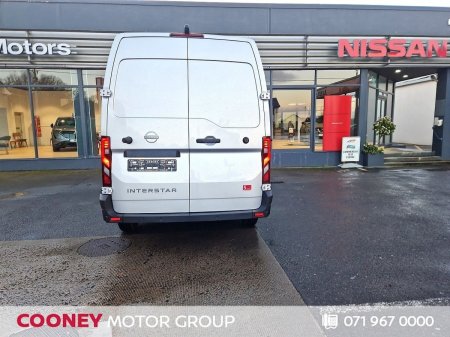 2027 Nissan Interstar - photo 17