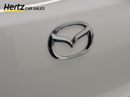 2024 Mazda Mazda2 - photo 11