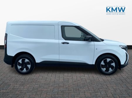 2026 Ford Transit Courier - photo 6