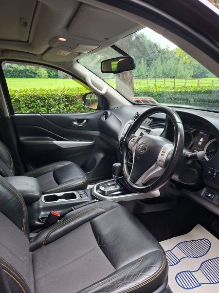 2020 Nissan Navara - photo 8