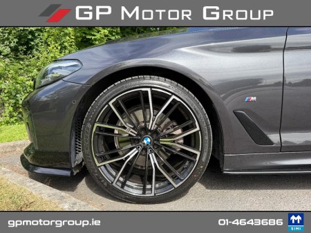 2021 BMW 5-Series - photo 17