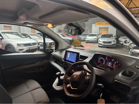 2023 Peugeot Partner - photo 7