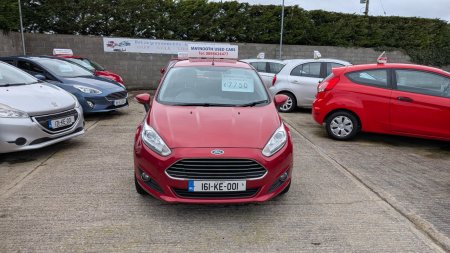 2016 Ford Fiesta - photo 2