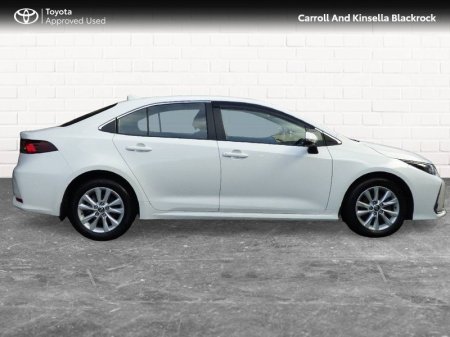2025 Toyota Corolla - photo 3