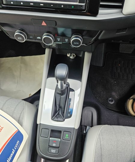 2022 Honda Fit - photo 12