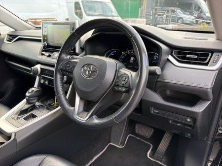 2021 Toyota RAV4 - photo 11
