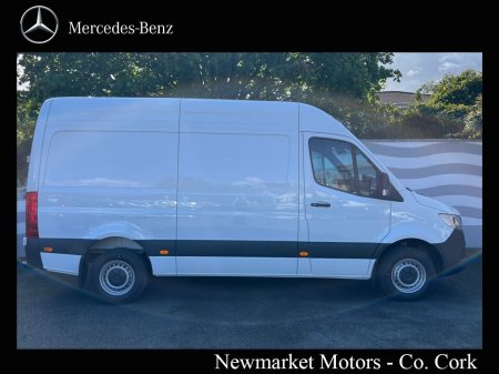 2027 Mercedes-Benz Sprinter - photo 3
