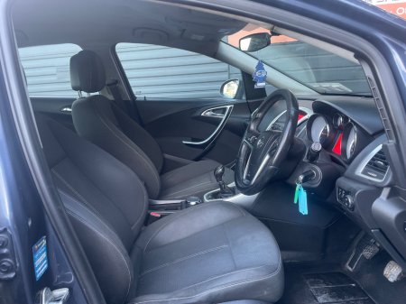 2010 Opel Astra - photo 11