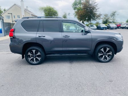 2023 Toyota Land Cruiser - photo 2