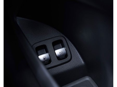 2026 Mercedes-Benz GLC - photo 23