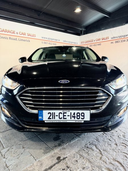 2021 Ford Mondeo - photo 2