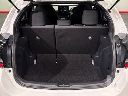 2024 Toyota Yaris - photo 24
